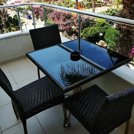 Best 11 Oba City Apartmán